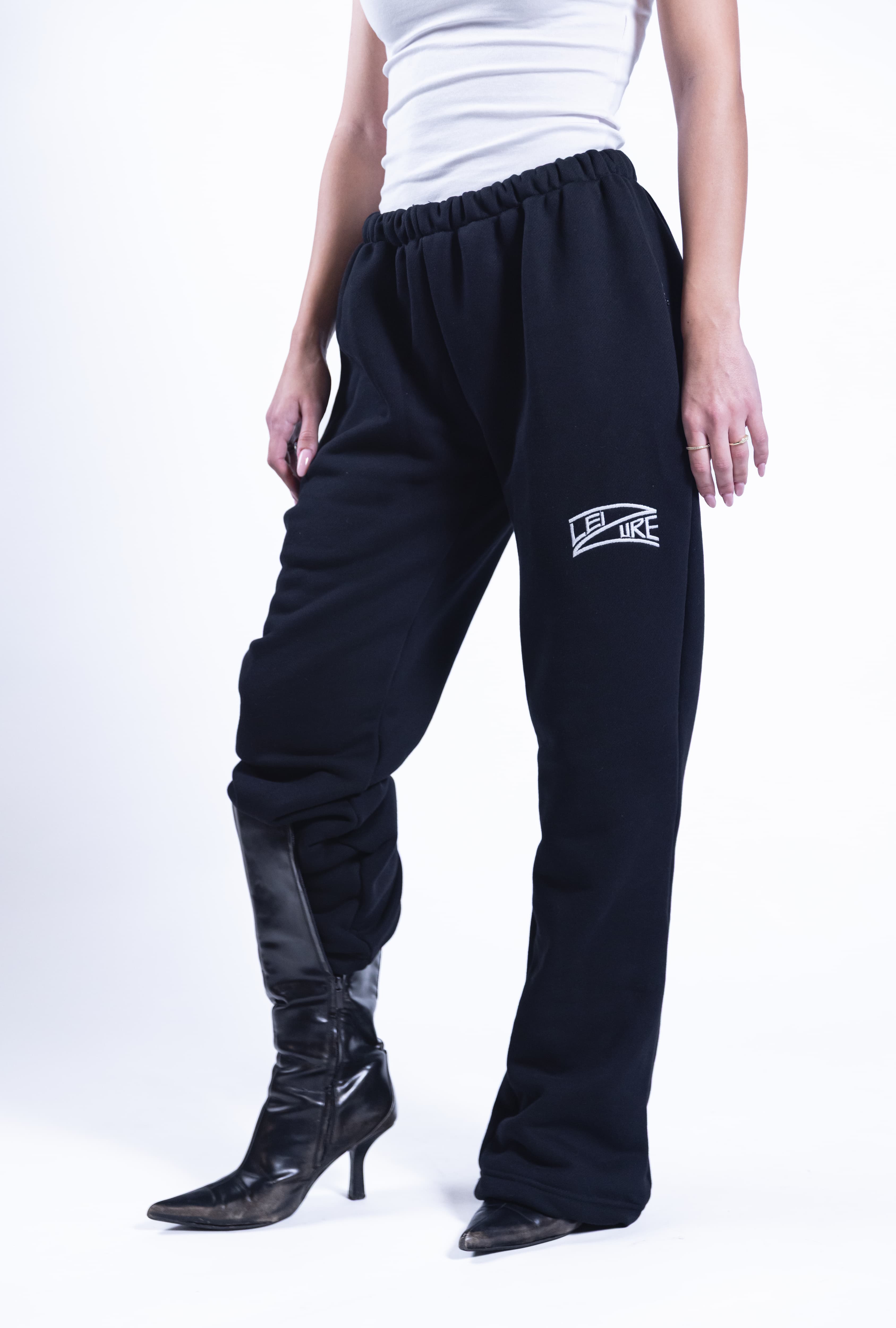 FLARED SWEATPANTS V1